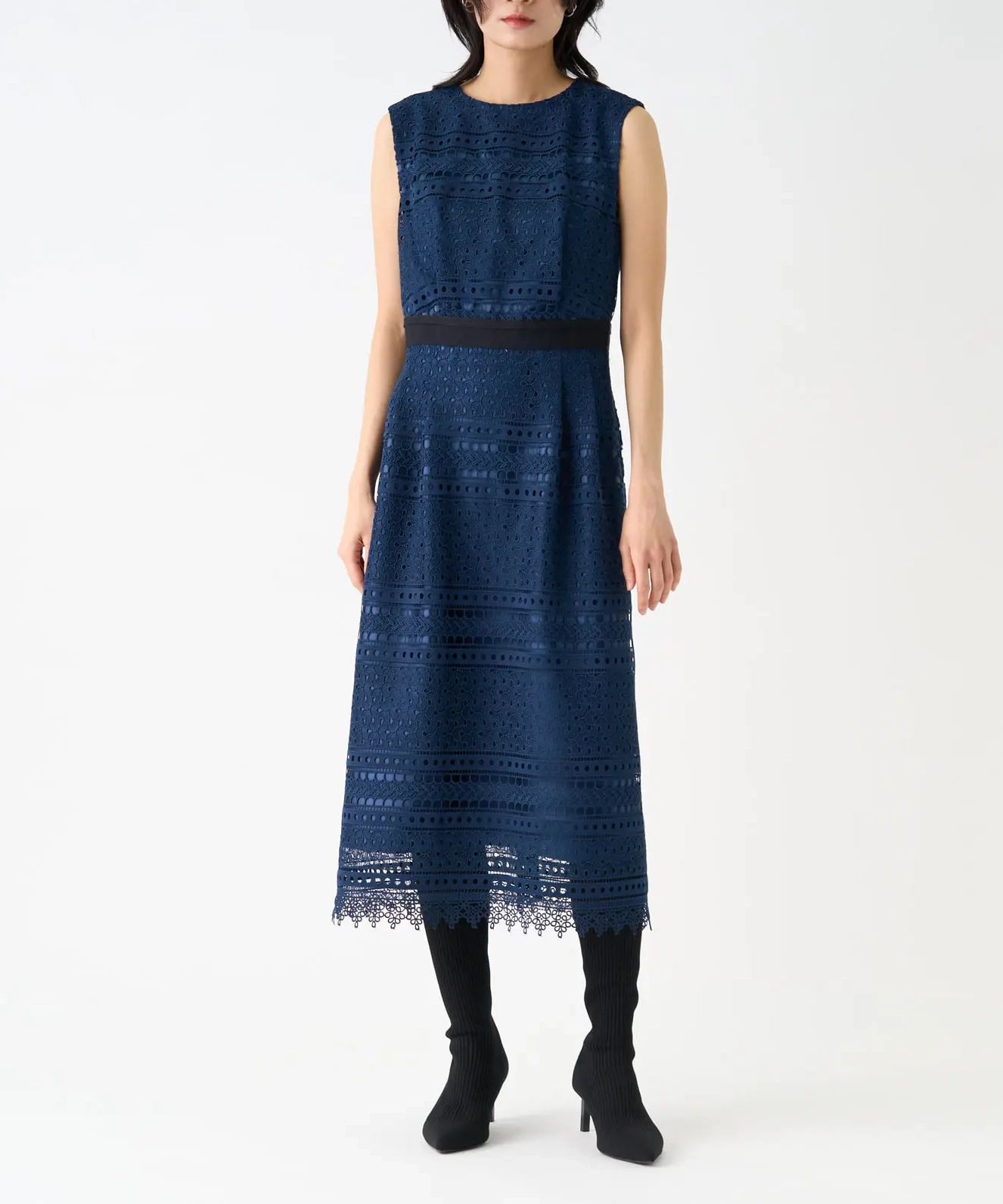 ジオメトリックケミカルレースワンピース（約15万円）