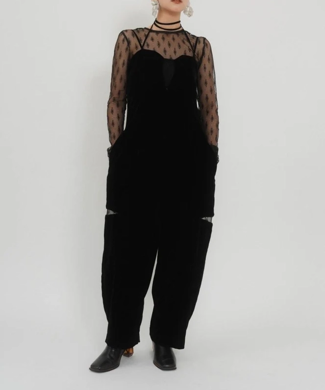 knuthmarf_pattern lace all in one:black